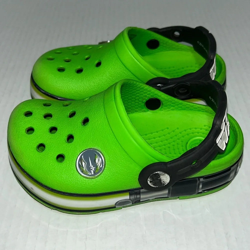 CROCS kids good